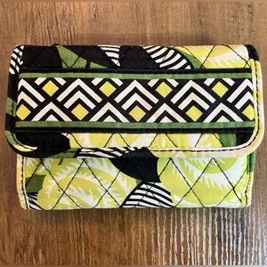 Vera Bradley La Neon Rose Euro Wallet Trifold Green Black Chartreuse Floral